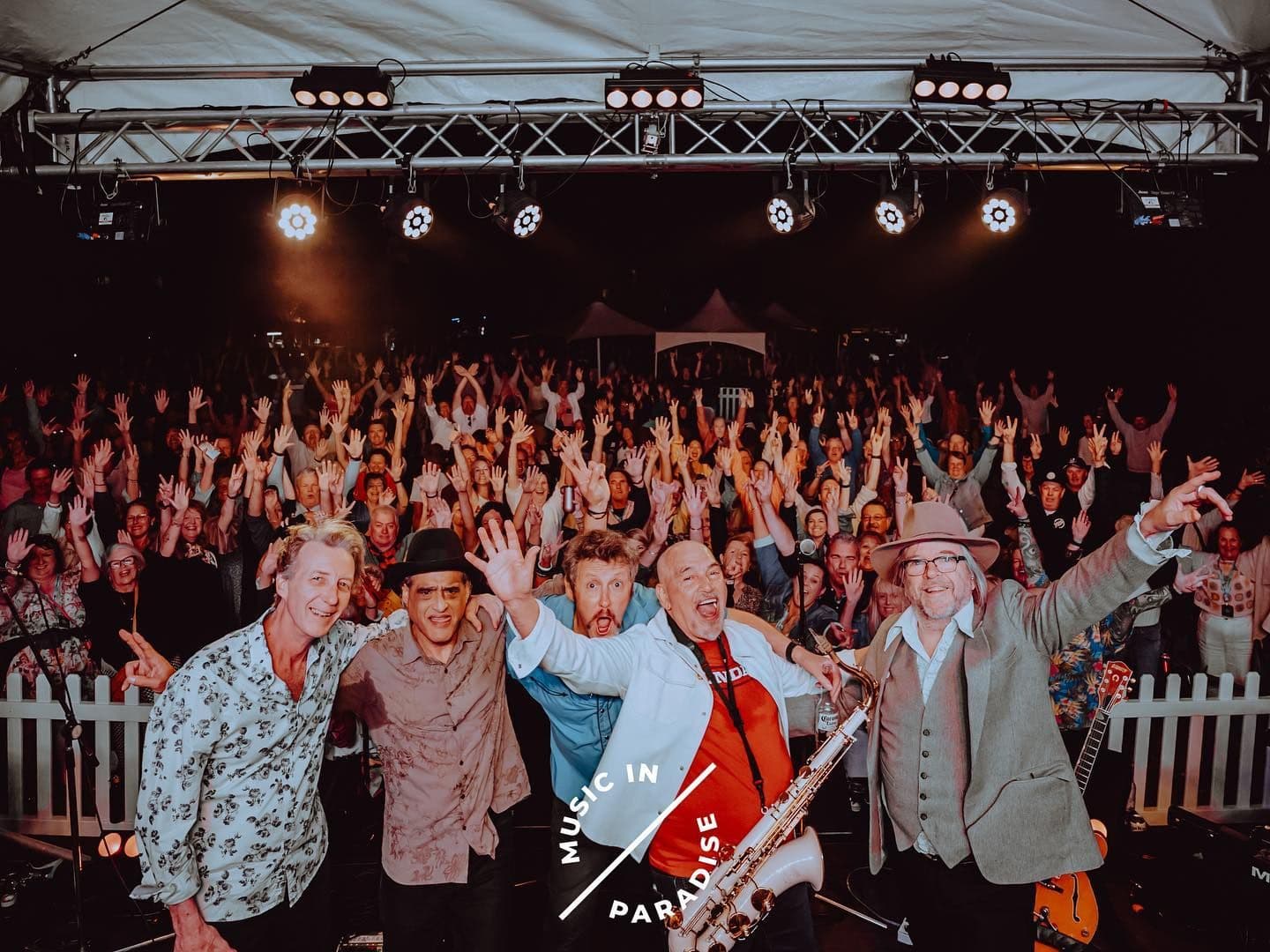Black Sorrows 2023