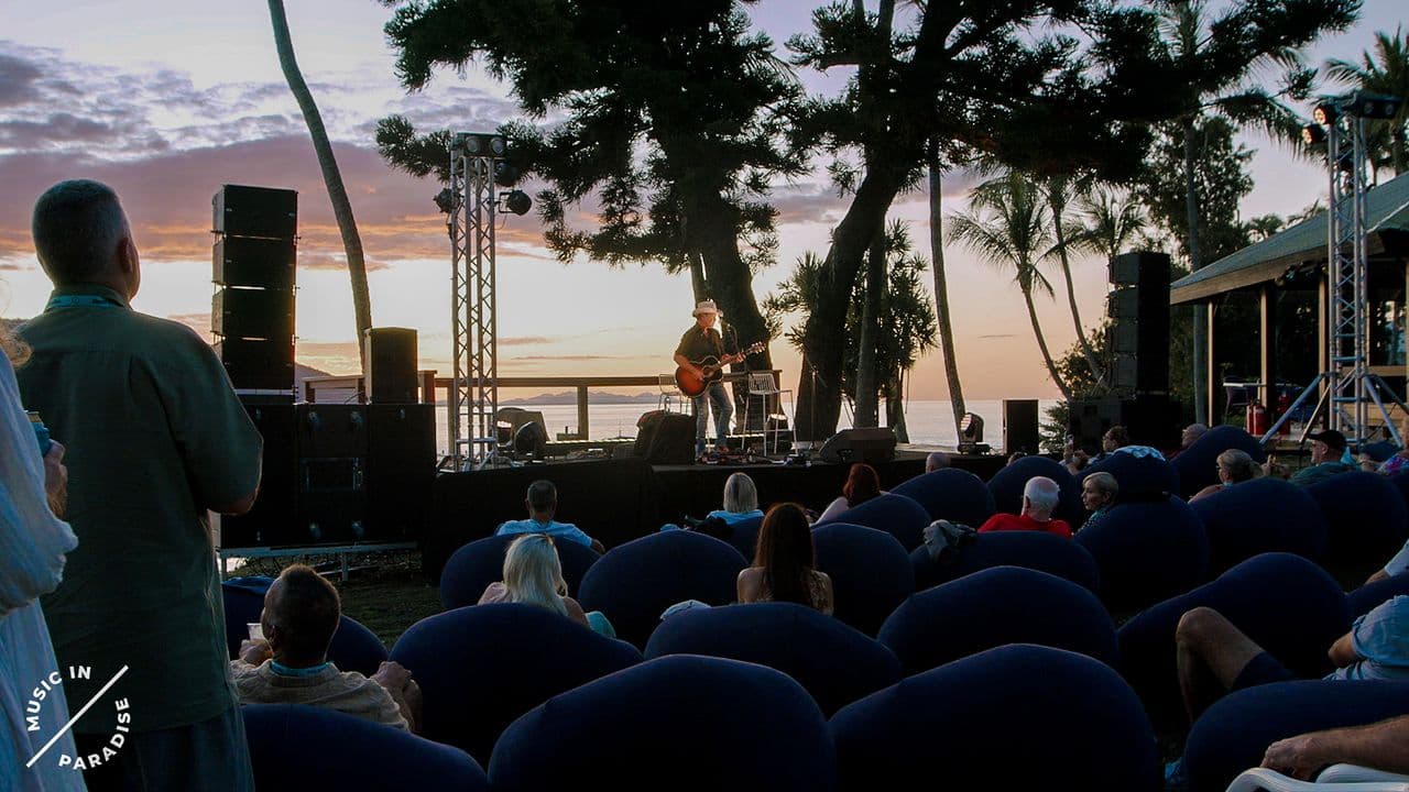 Troy-Cassar-Daley-Surf-Music-in-Paradise-Whitsundays-May-2022