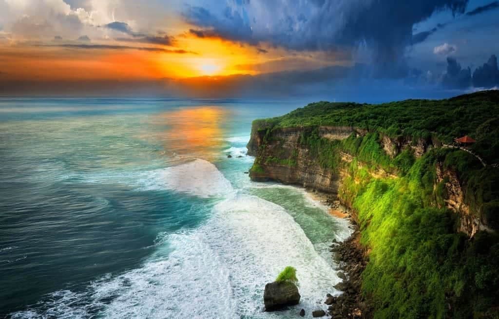 Uluwatu’s World Class 5-in-1 Surf Spots